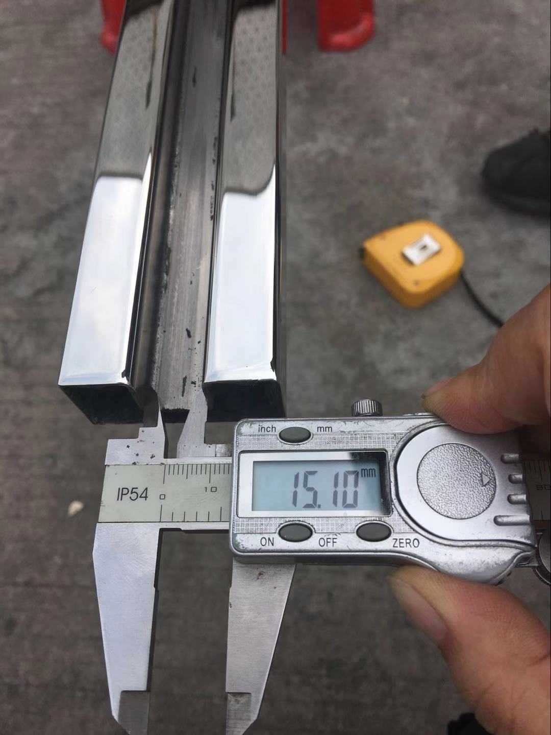 jy官网入口镜面矩型凹槽管1.jpg